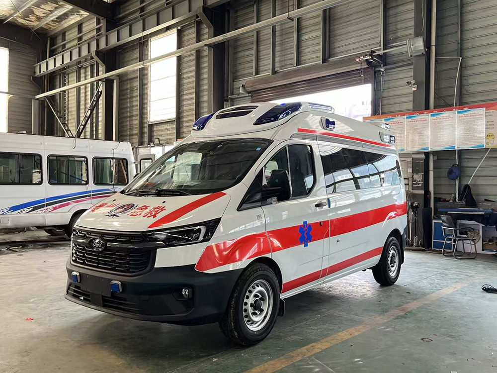 福特V362救護(hù)車
